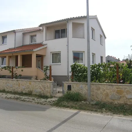 Maivjo * Ζαντάρ